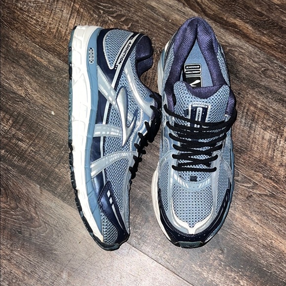 Brooks Addiction Men's Blue and Gray Athletic Shoes - Picture 3 of 5